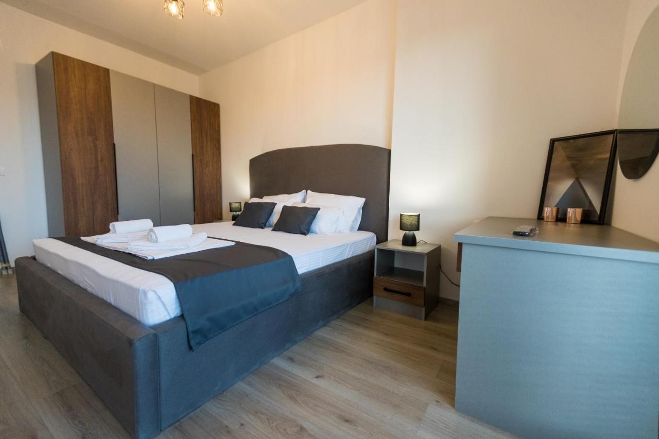 Blue Eye Ohrid Apartment Bagian luar foto